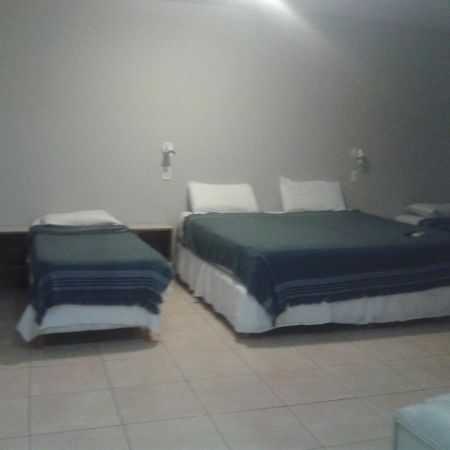 Nuevo Hotel Misiones 푸에르토이과수 외부 사진