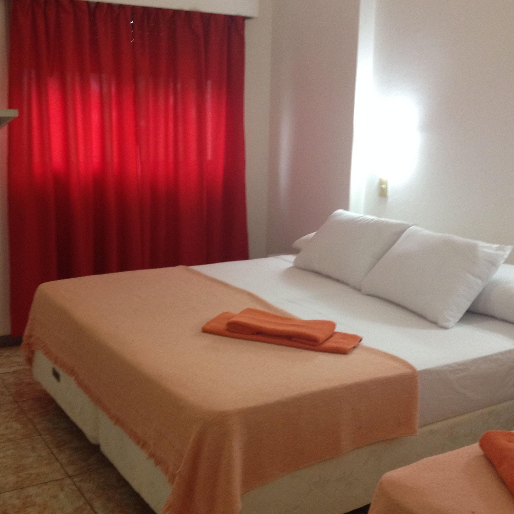 Nuevo Hotel Misiones 푸에르토이과수 외부 사진