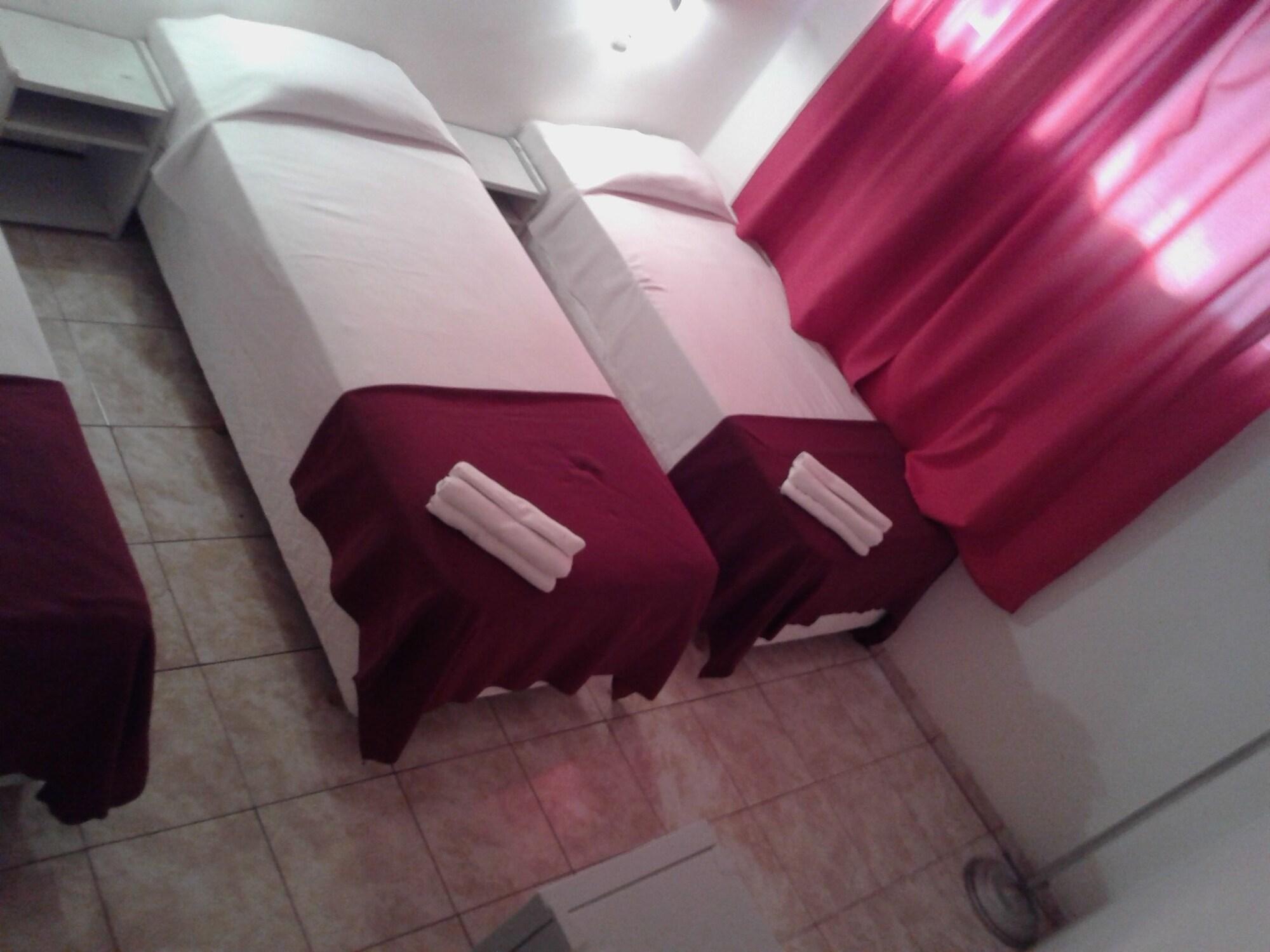 Nuevo Hotel Misiones 푸에르토이과수 외부 사진