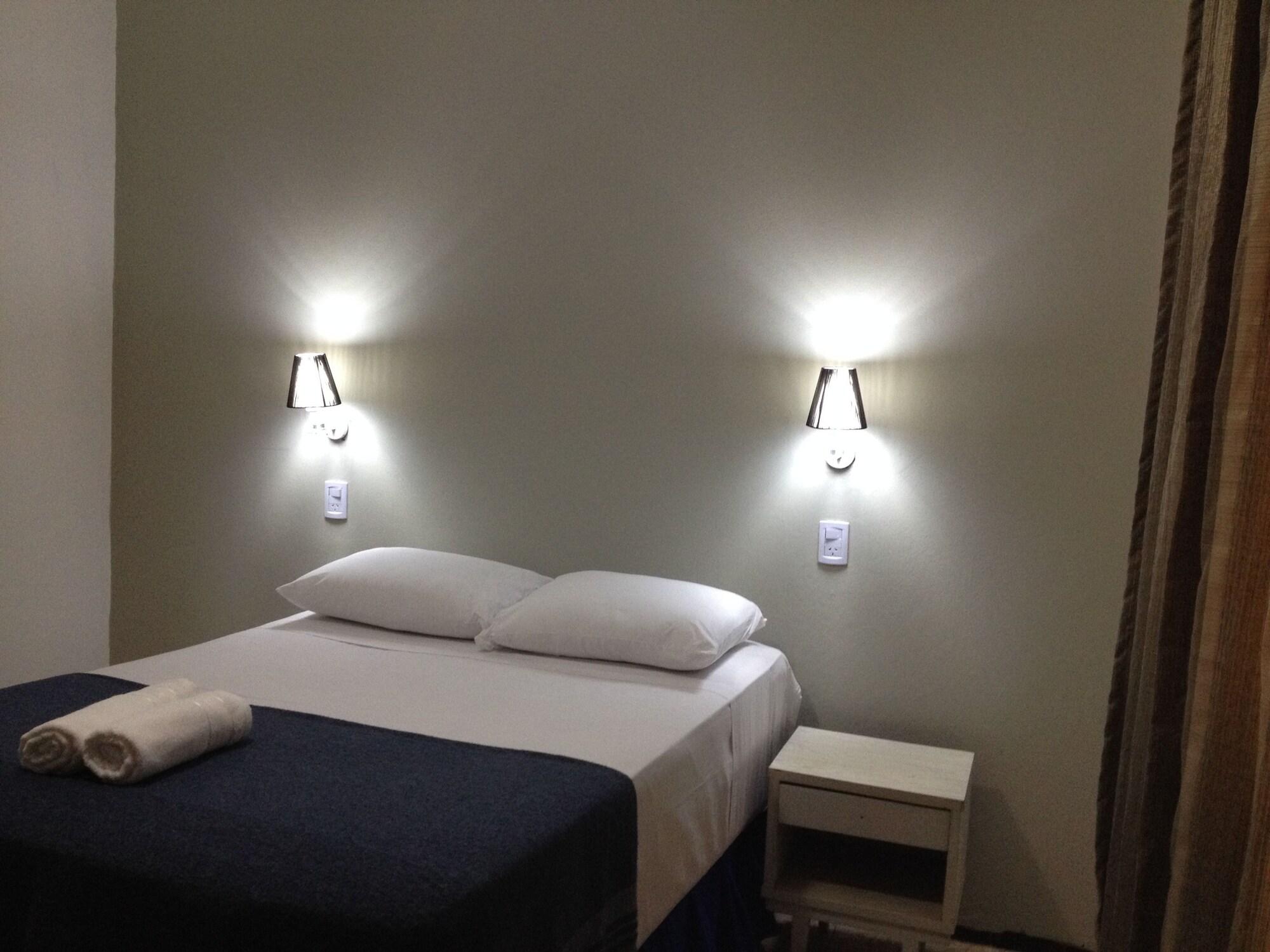 Nuevo Hotel Misiones 푸에르토이과수 외부 사진