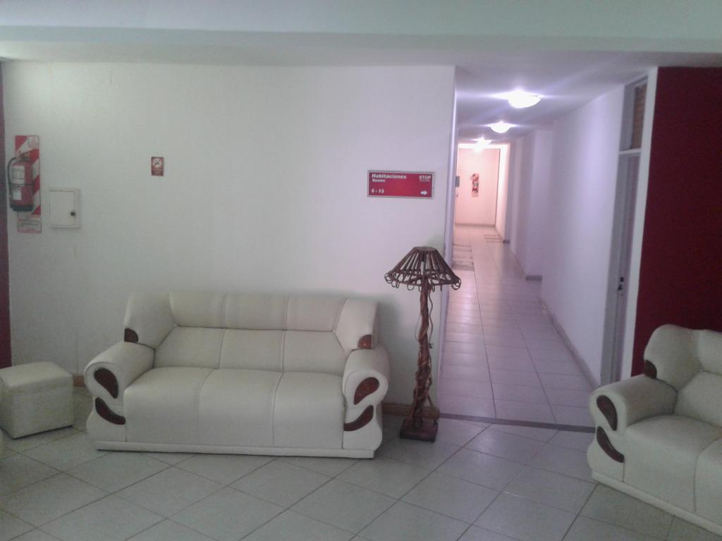 Nuevo Hotel Misiones 푸에르토이과수 외부 사진