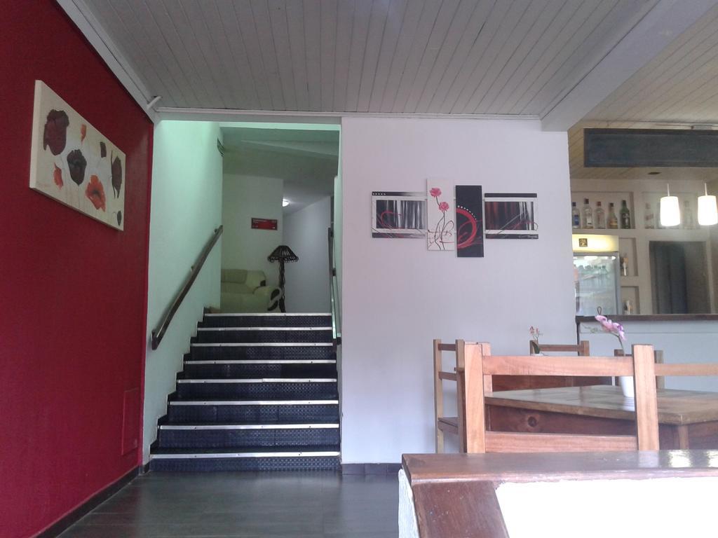 Nuevo Hotel Misiones 푸에르토이과수 외부 사진