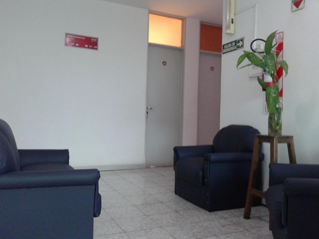 Nuevo Hotel Misiones 푸에르토이과수 외부 사진