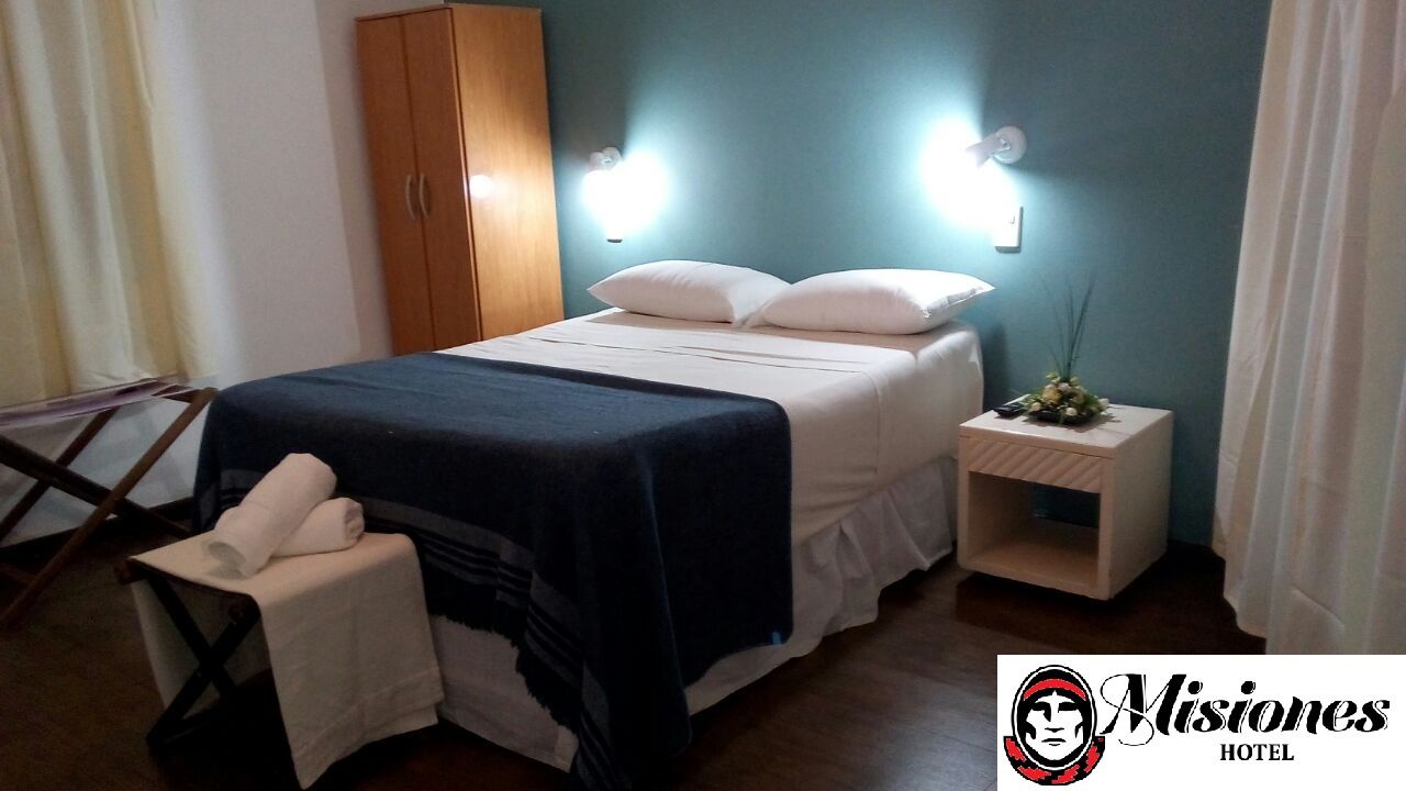 Nuevo Hotel Misiones 푸에르토이과수 외부 사진