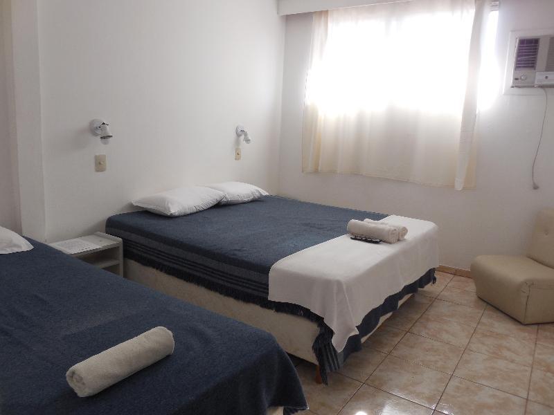 Nuevo Hotel Misiones 푸에르토이과수 외부 사진