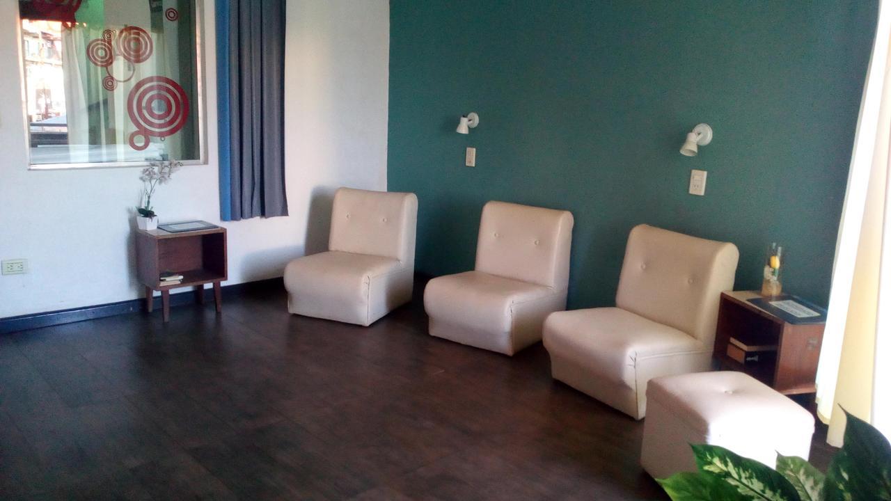 Nuevo Hotel Misiones 푸에르토이과수 외부 사진