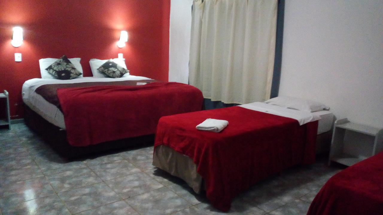 Nuevo Hotel Misiones 푸에르토이과수 외부 사진