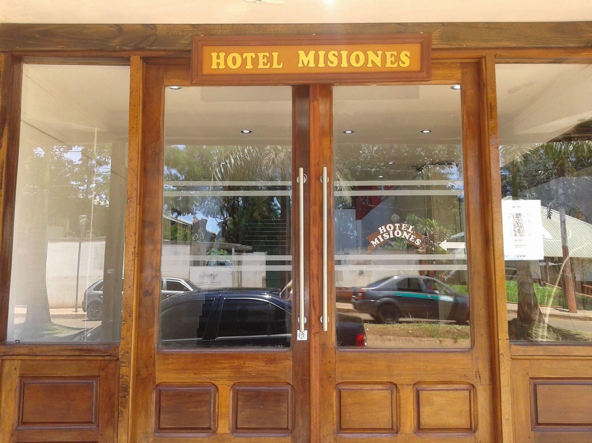 Nuevo Hotel Misiones 푸에르토이과수 외부 사진